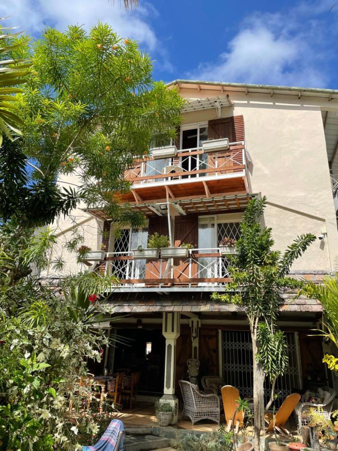 Chez Henri Ξενοδοχείο Pointe d'Esny Εξωτερικό φωτογραφία